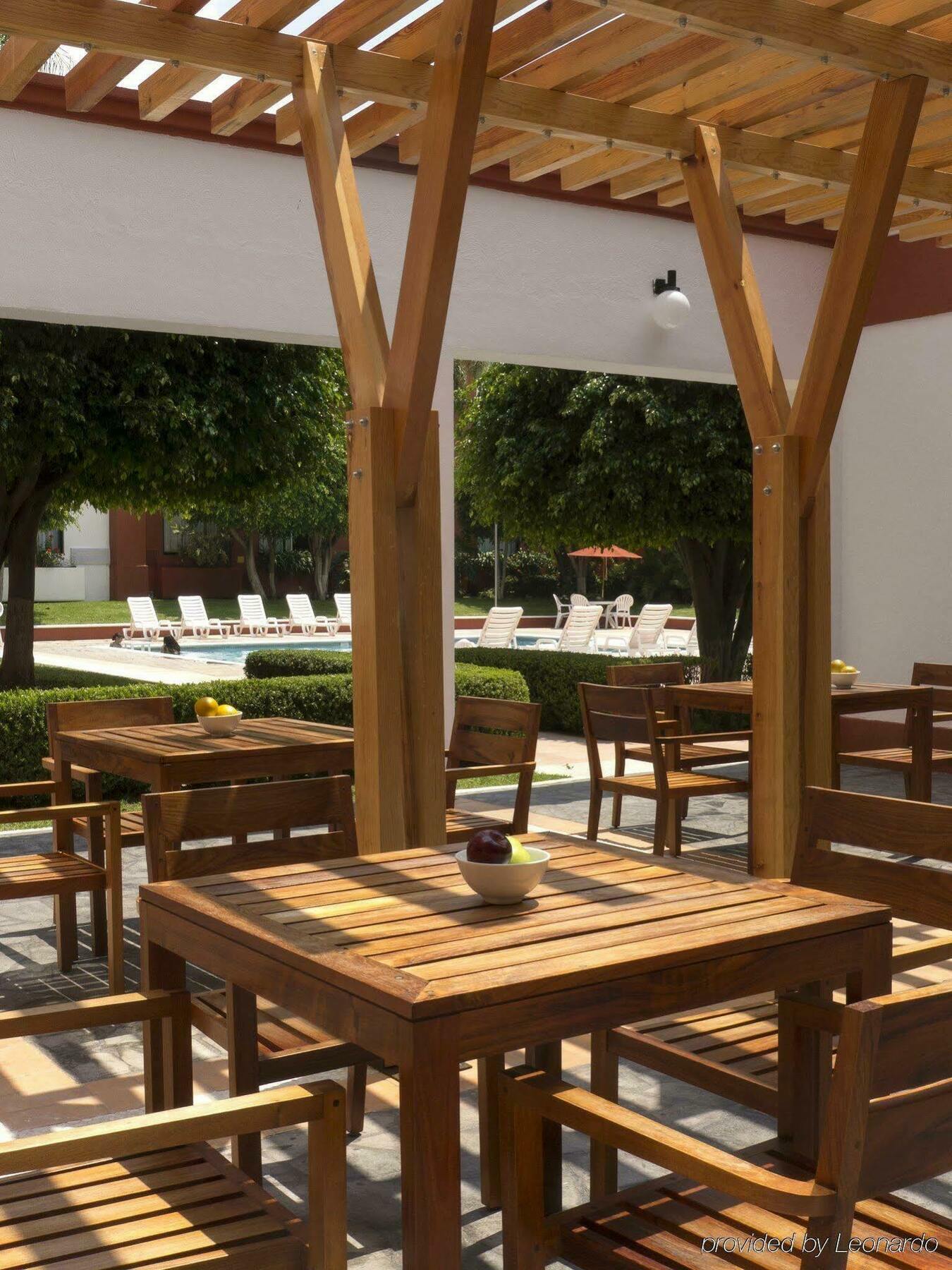 Fiesta Inn León Ristorante foto